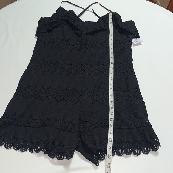 GUESS Romper Vita Mixed Lace Ruffled Overlay Romper Black LARGE - Picture 6 of 10
